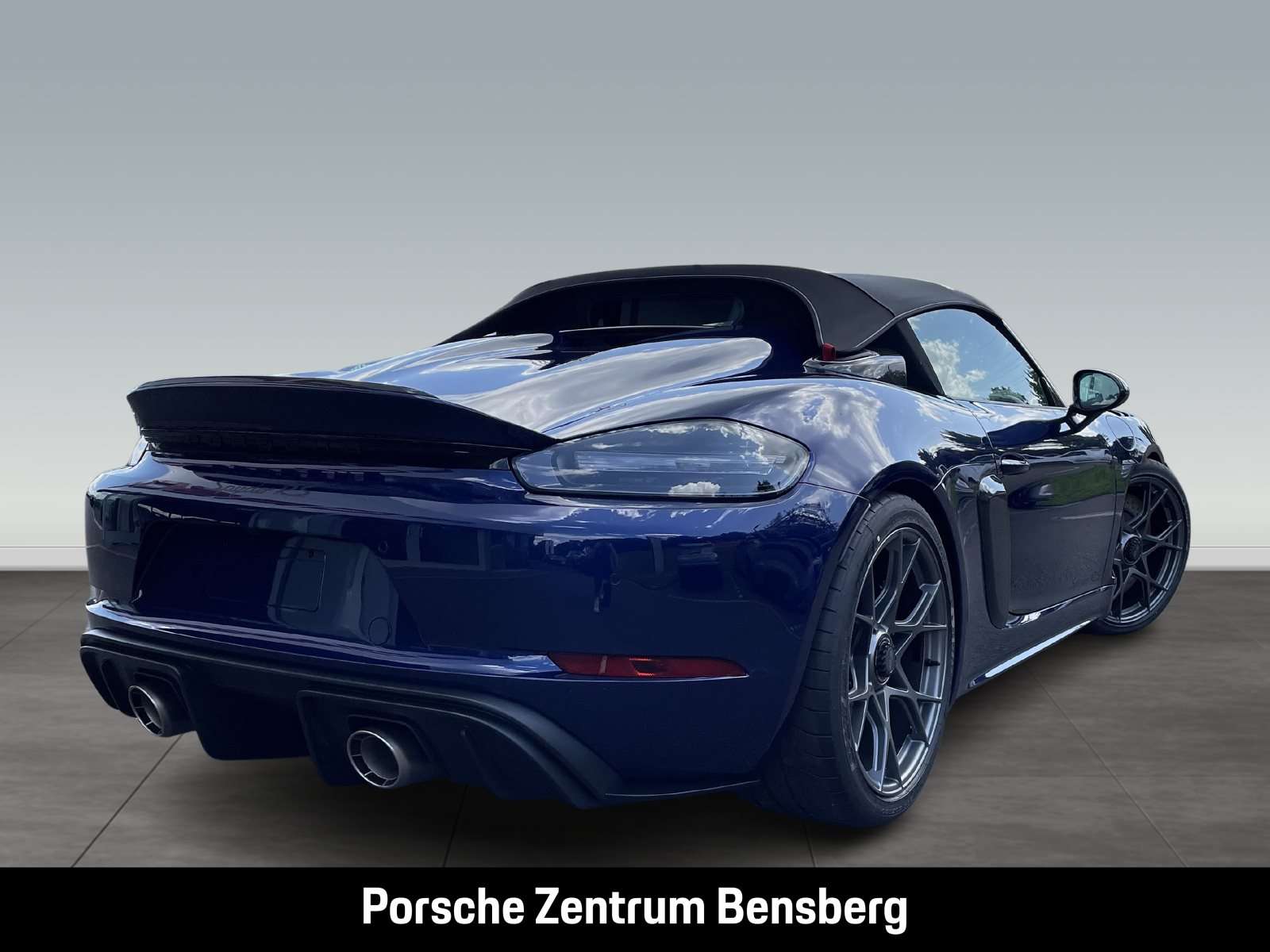 Fahrzeugbild eines Porsche Cayman