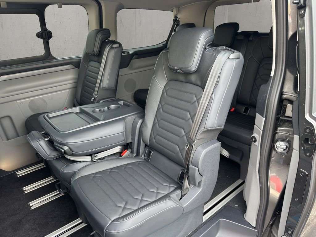 Fahrzeugbild eines Ford Tourneo Custom