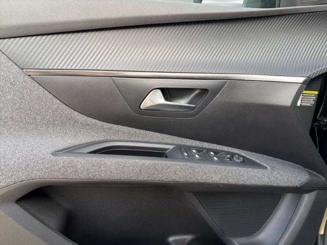 Fahrzeugbild eines Peugeot 5008