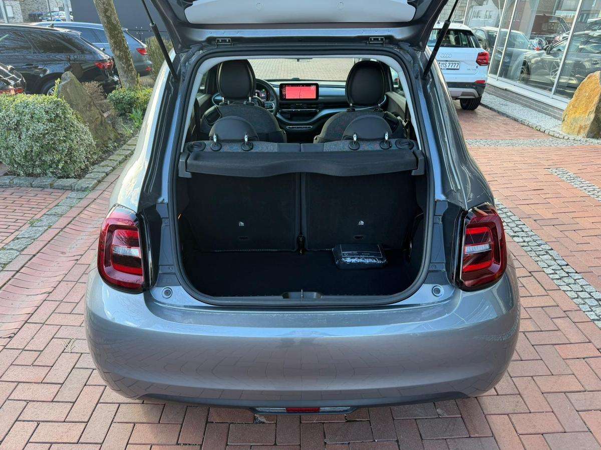 Fahrzeugbild eines Fiat 500