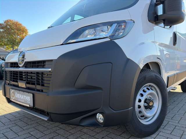 Fahrzeugbild eines Opel Movano