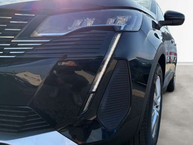 Fahrzeugbild eines Peugeot 5008
