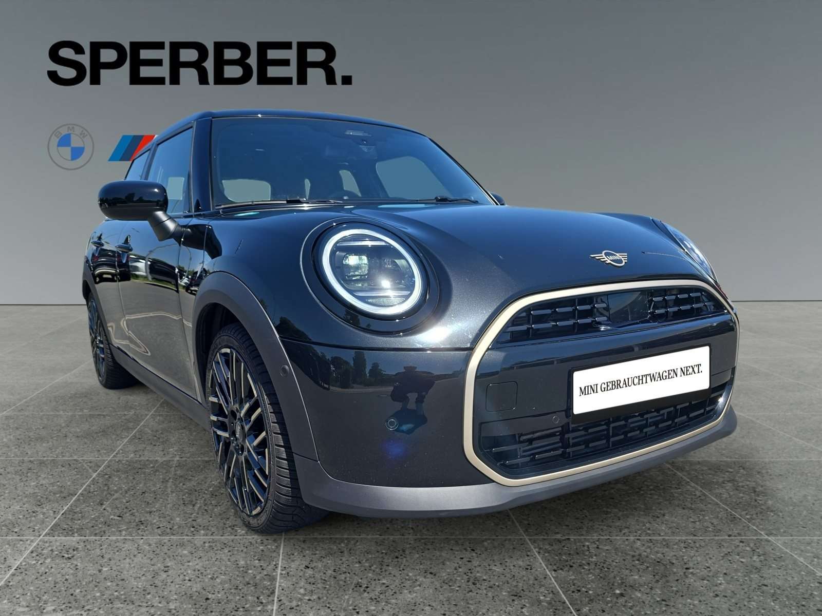 Fahrzeugbild eines MINI COOPER