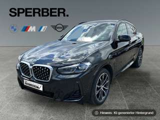 Schräge Frontansicht auf einen BMW X4 , freigestellt