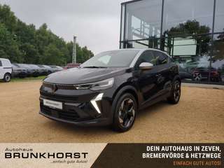 Schräge Frontansicht auf einen Renault Captur , freigestellt