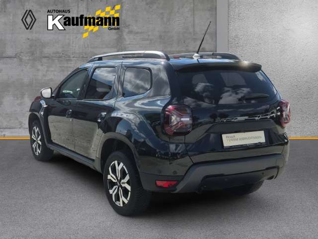 Fahrzeugbild eines Dacia Duster