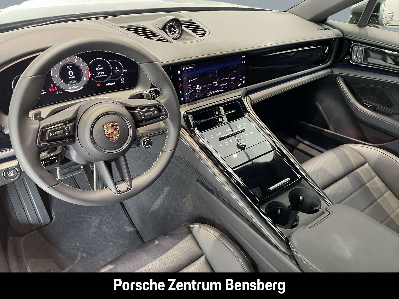 Fahrzeugbild eines Porsche Panamera