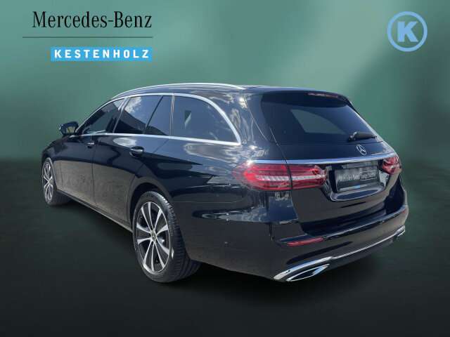 Fahrzeugbild eines Mercedes-Benz E-Klasse