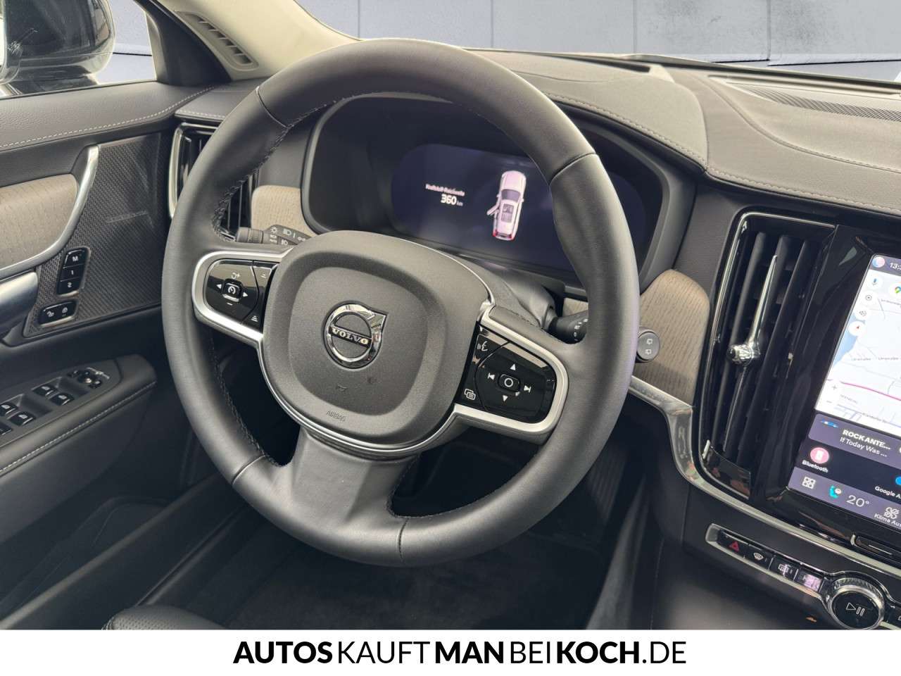Fahrzeugbild eines Volvo V90