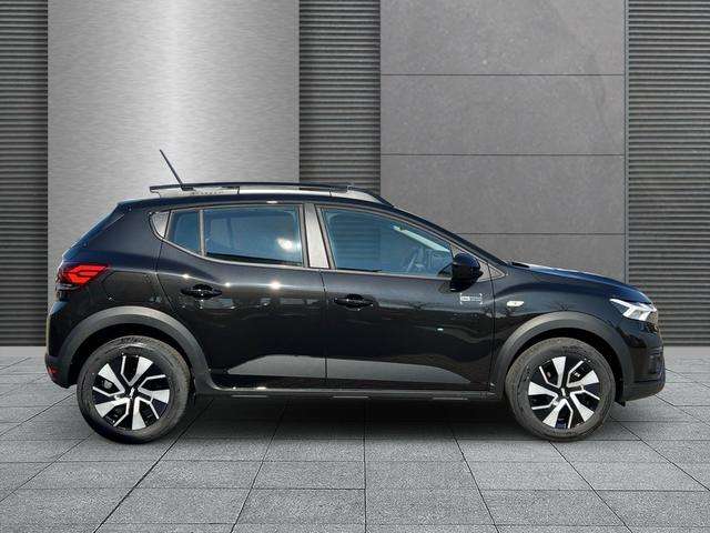 Fahrzeugbild eines Dacia Sandero
