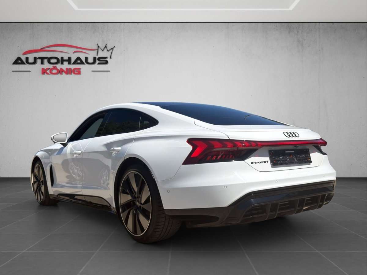 Fahrzeugbild eines Audi e-tron GT