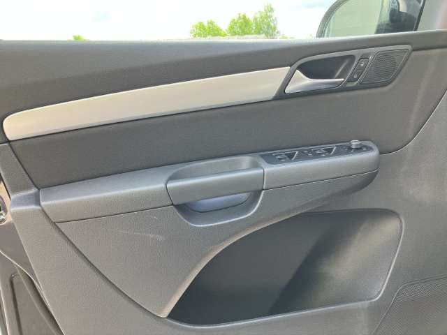 Fahrzeugbild eines Volkswagen Sharan
