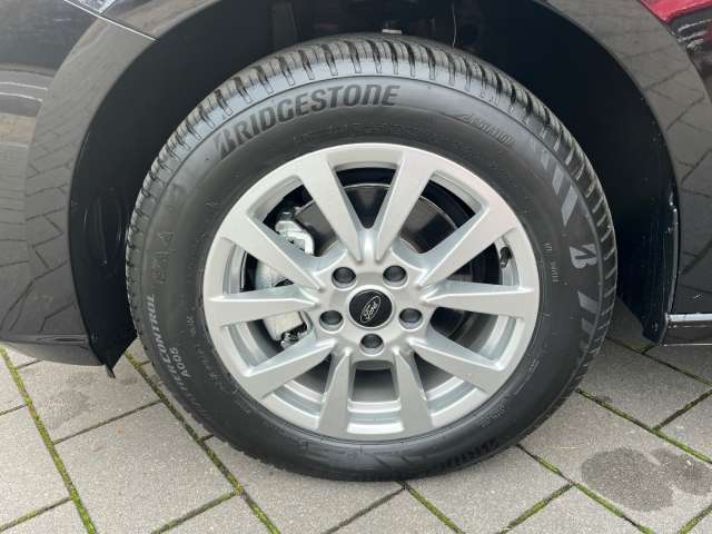 Fahrzeugbild eines Ford Tourneo Connect