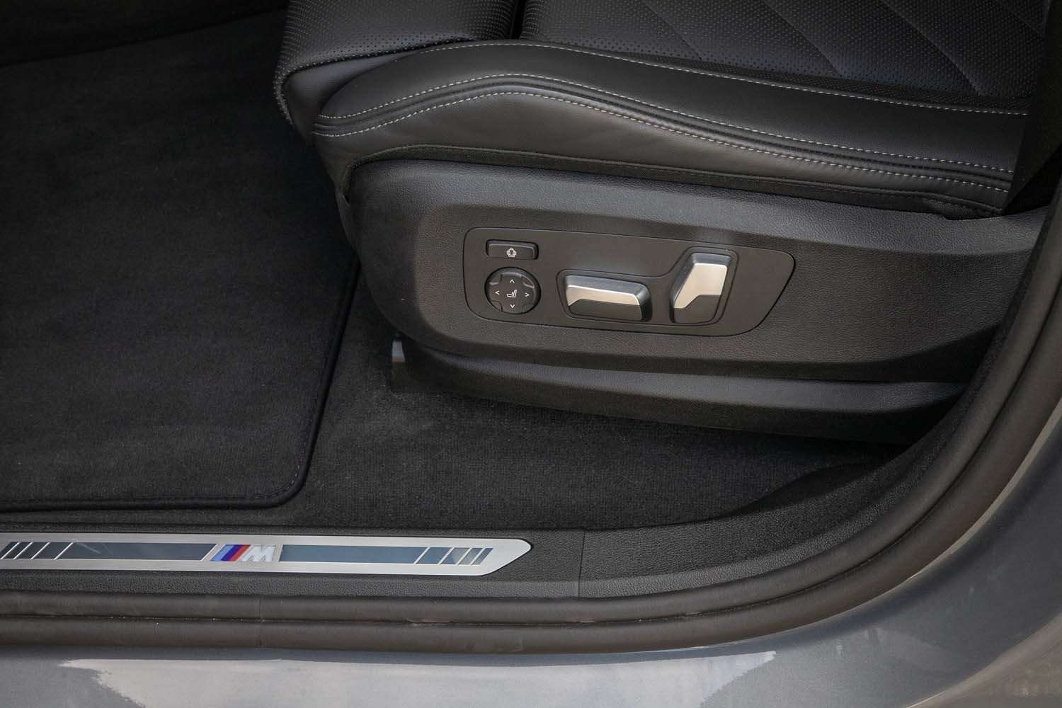 Fahrzeugbild eines BMW X6
