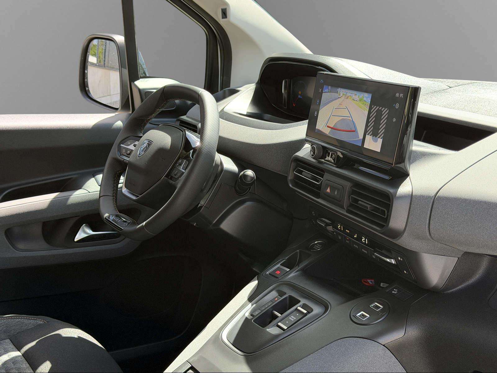 Fahrzeugbild eines Peugeot Rifter