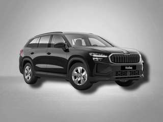 Schräge Frontansicht auf einen Skoda Kodiaq , freigestellt