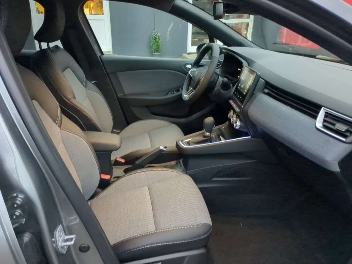 Fahrzeugbild eines Renault Clio
