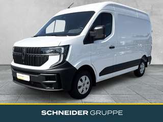 Schräge Frontansicht auf einen Renault Master , freigestellt