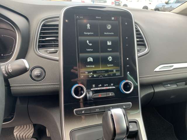 Fahrzeugbild eines Renault Grand Scénic