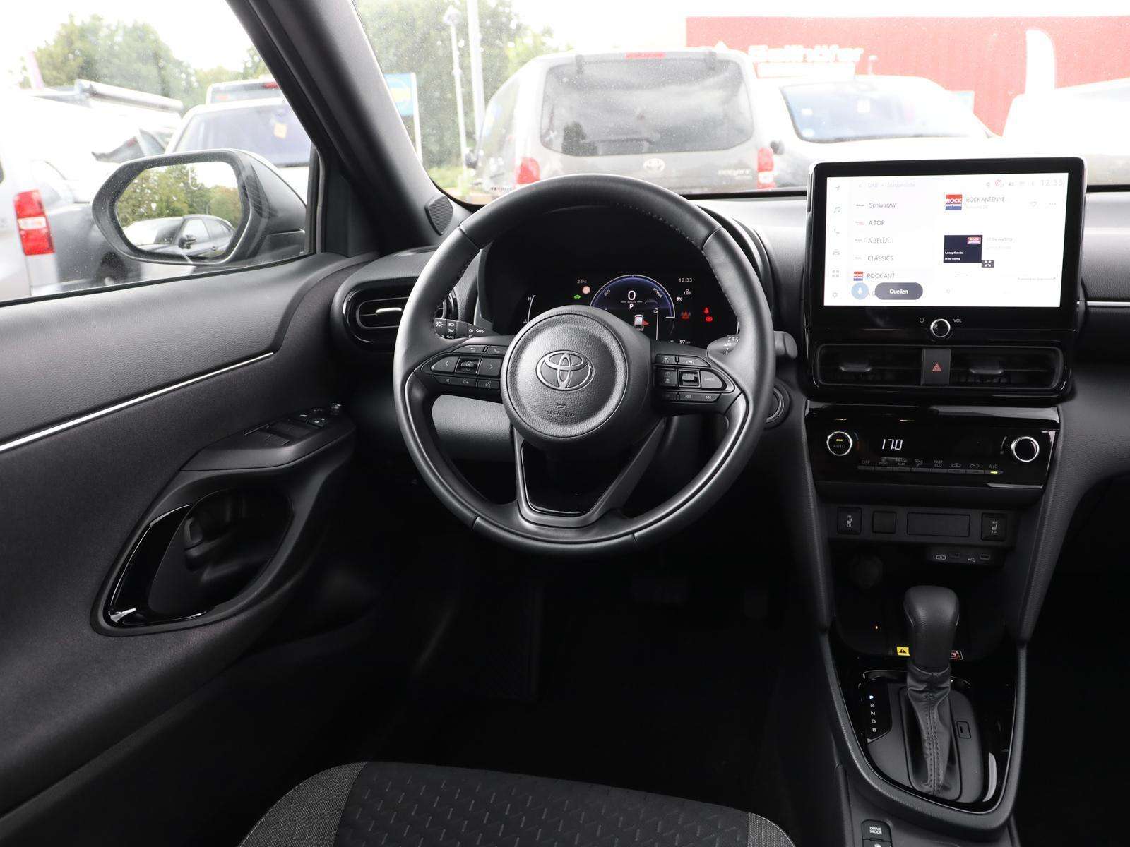 Fahrzeugbild eines Toyota Yaris Cross