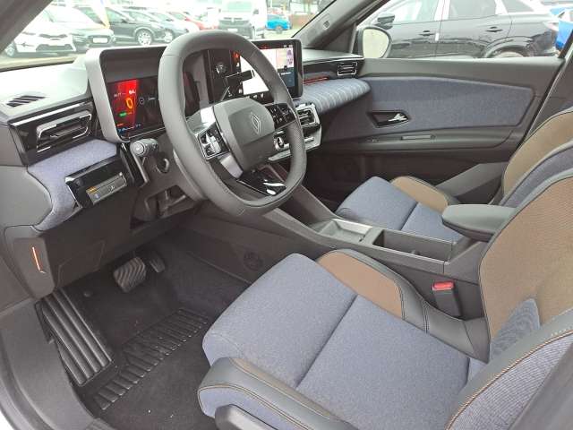Fahrzeugbild eines Renault 5 E-TECH