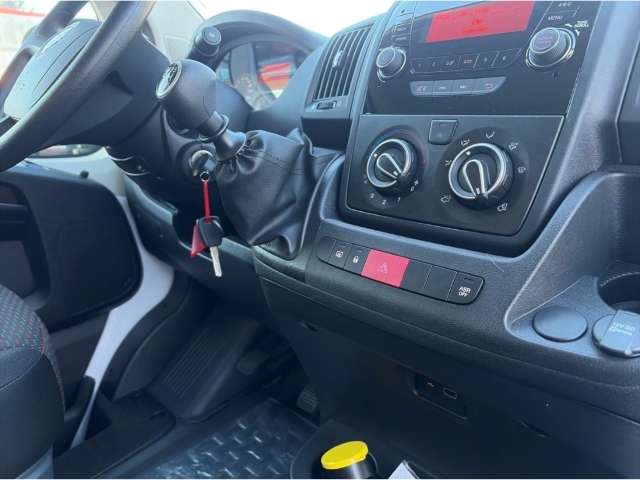 Fahrzeugbild eines Opel Movano