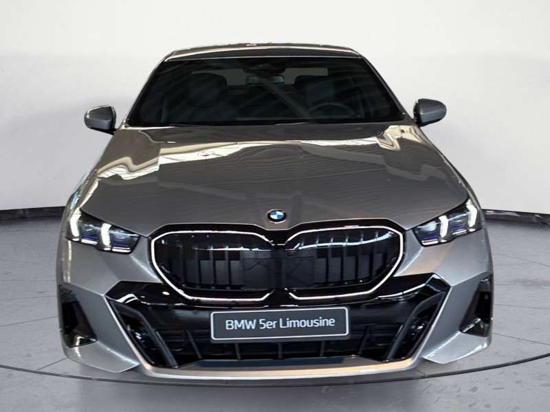 Fahrzeugbild eines BMW 5er-Reihe