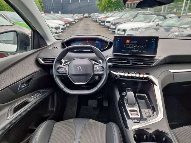 Fahrzeugbild eines Peugeot 3008