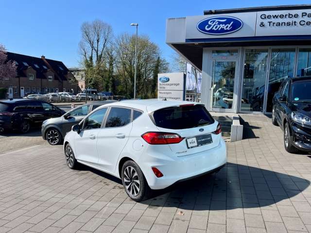 Fahrzeugbild eines Ford Fiesta