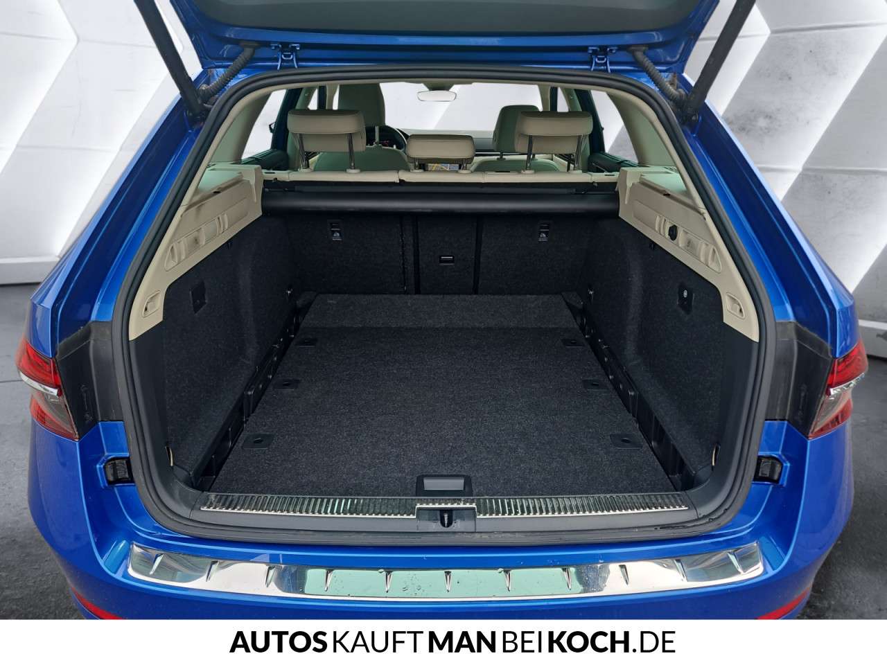 Fahrzeugbild eines Skoda Superb