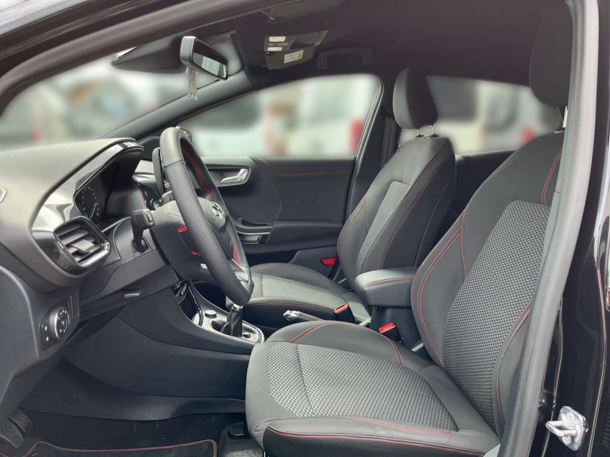 Fahrzeugbild eines Ford Puma