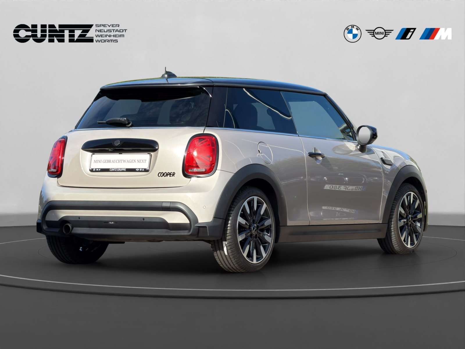 Fahrzeugbild eines MINI COOPER