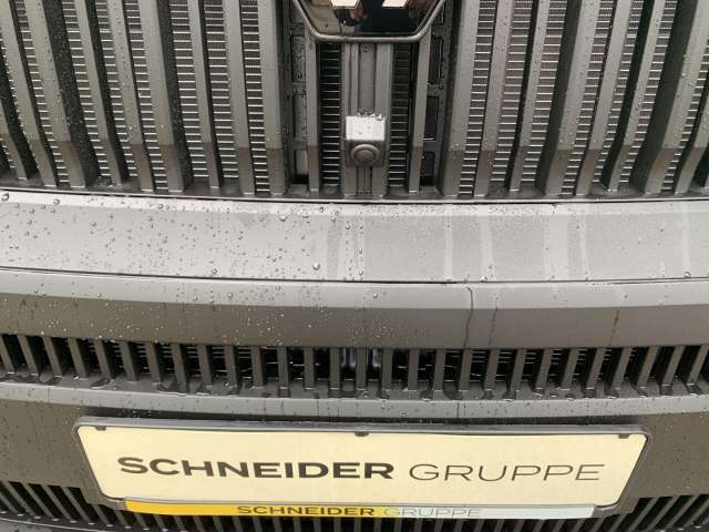 Fahrzeugbild eines Renault Master