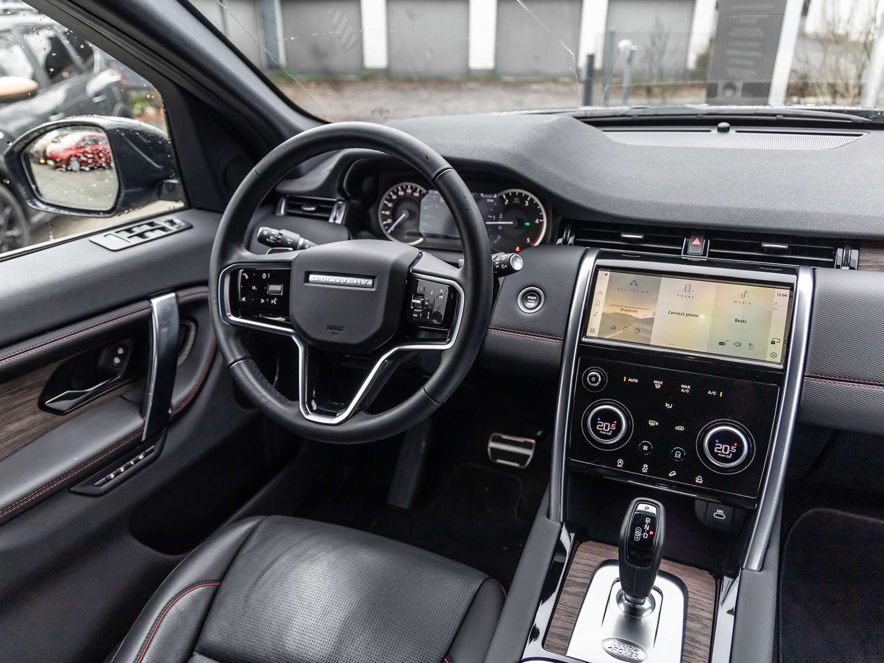 Fahrzeugbild eines Land Rover Discovery Sport