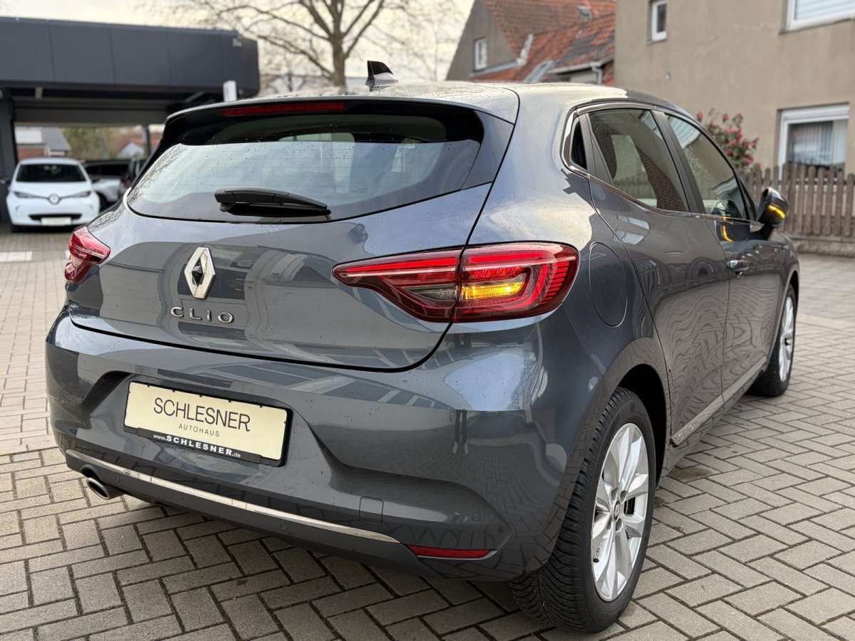 Fahrzeugbild eines Renault Clio