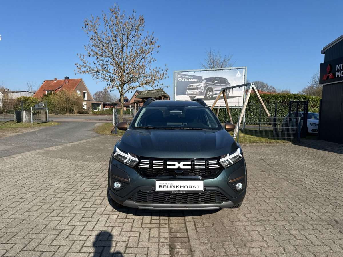 Fahrzeugbild eines Dacia Jogger