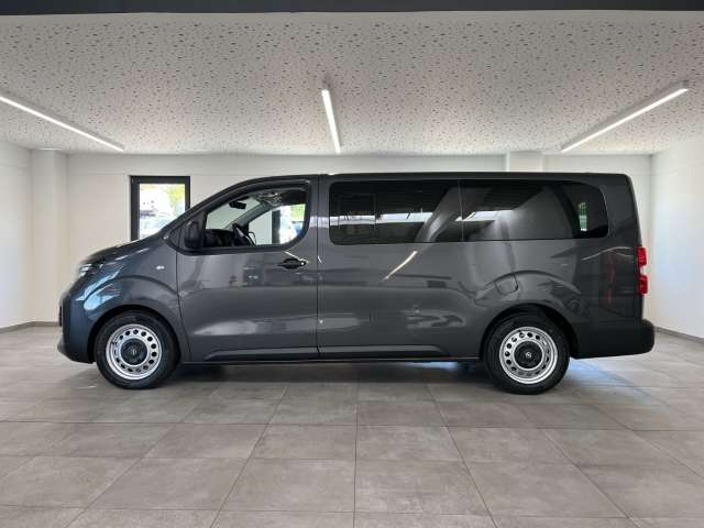 Fahrzeugbild eines Opel Vivaro