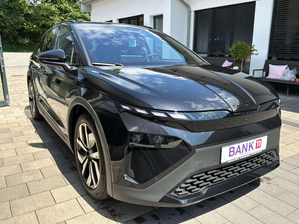 Fahrzeugbild eines Skoda ELROQ