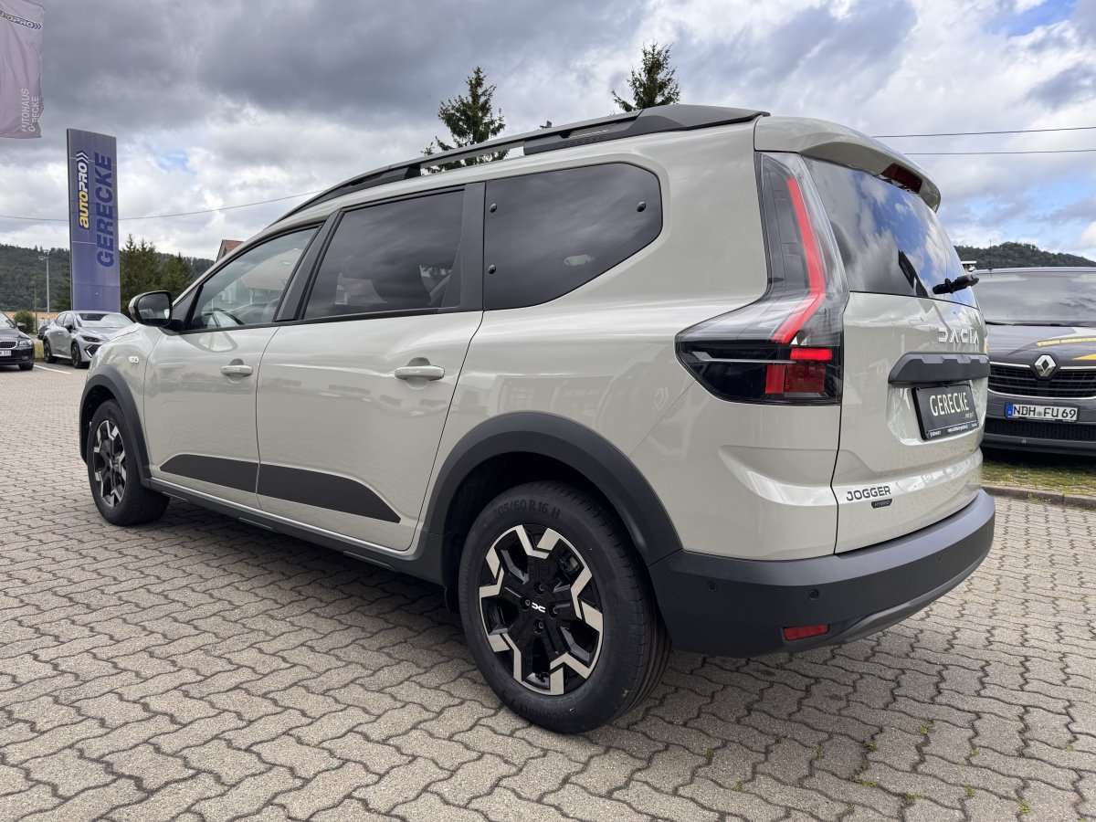 Fahrzeugbild eines Dacia Jogger