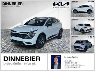 Schräge Frontansicht auf einen Kia Sportage , freigestellt