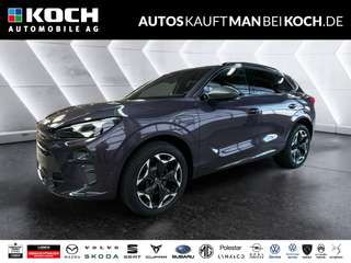 Schräge Frontansicht auf einen CUPRA Terramar , freigestellt