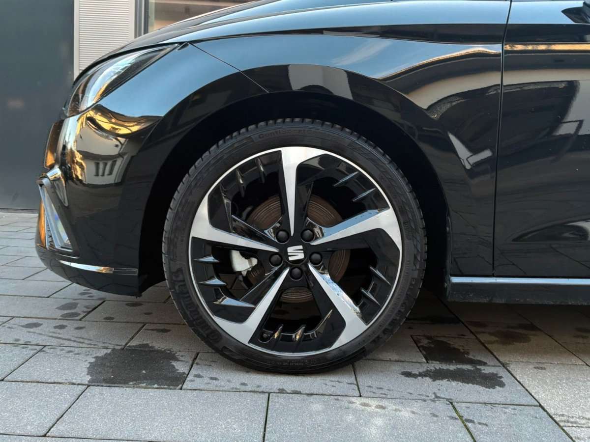 Fahrzeugbild eines SEAT Ibiza