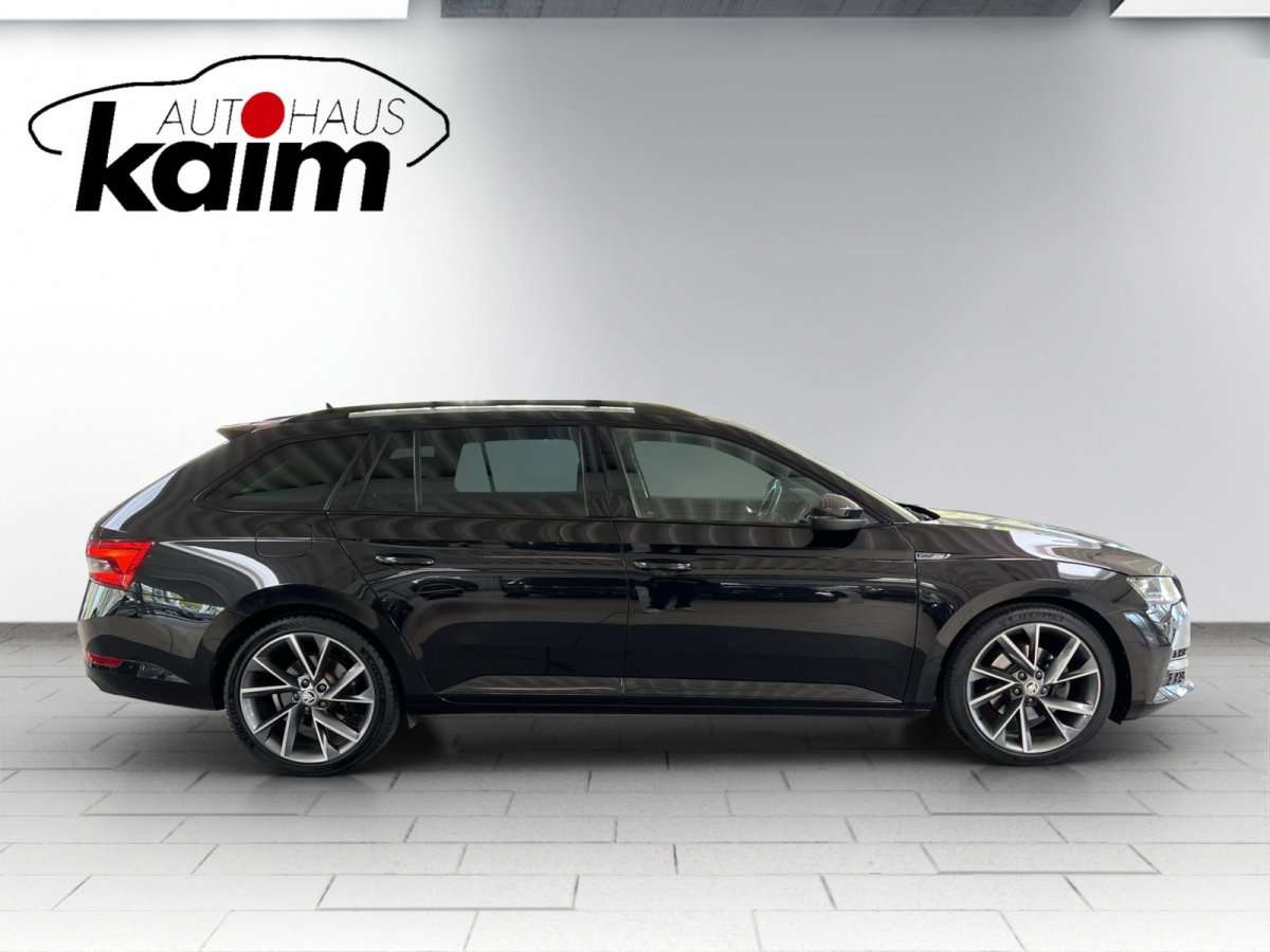 Fahrzeugbild eines Skoda Superb