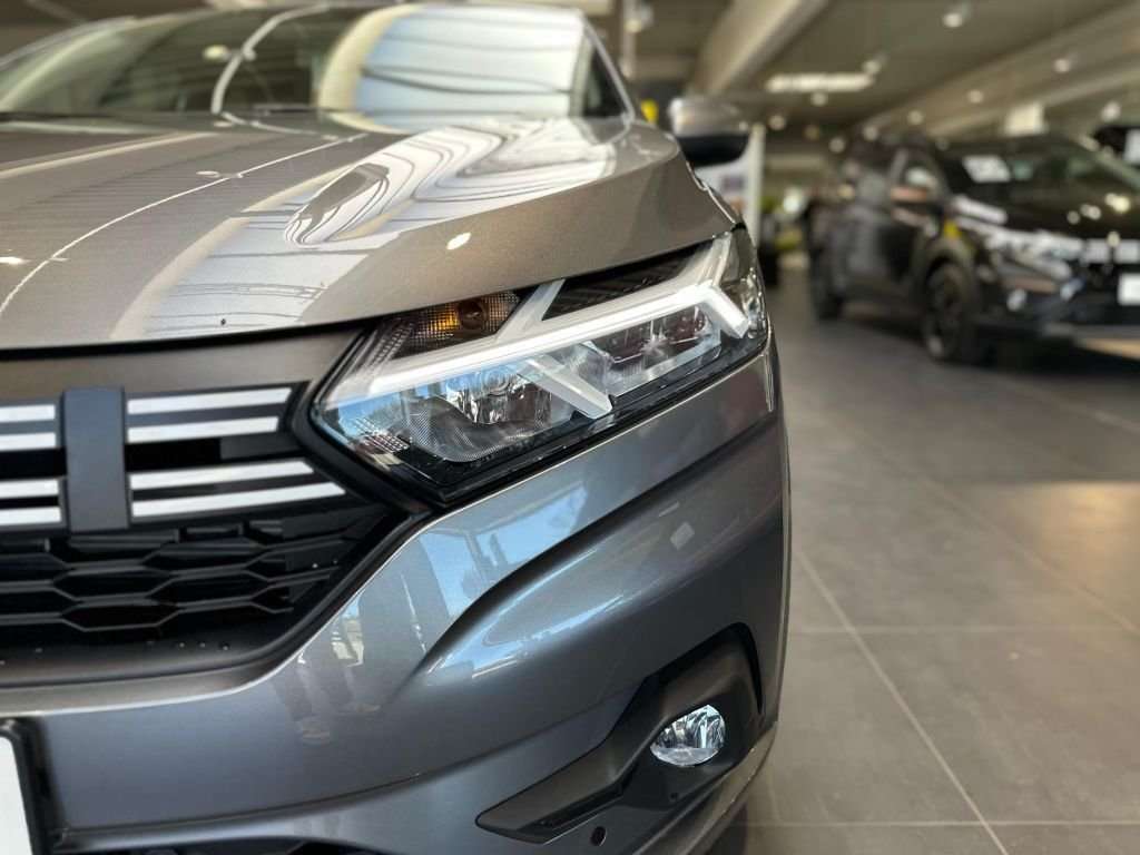 Fahrzeugbild eines Dacia Sandero