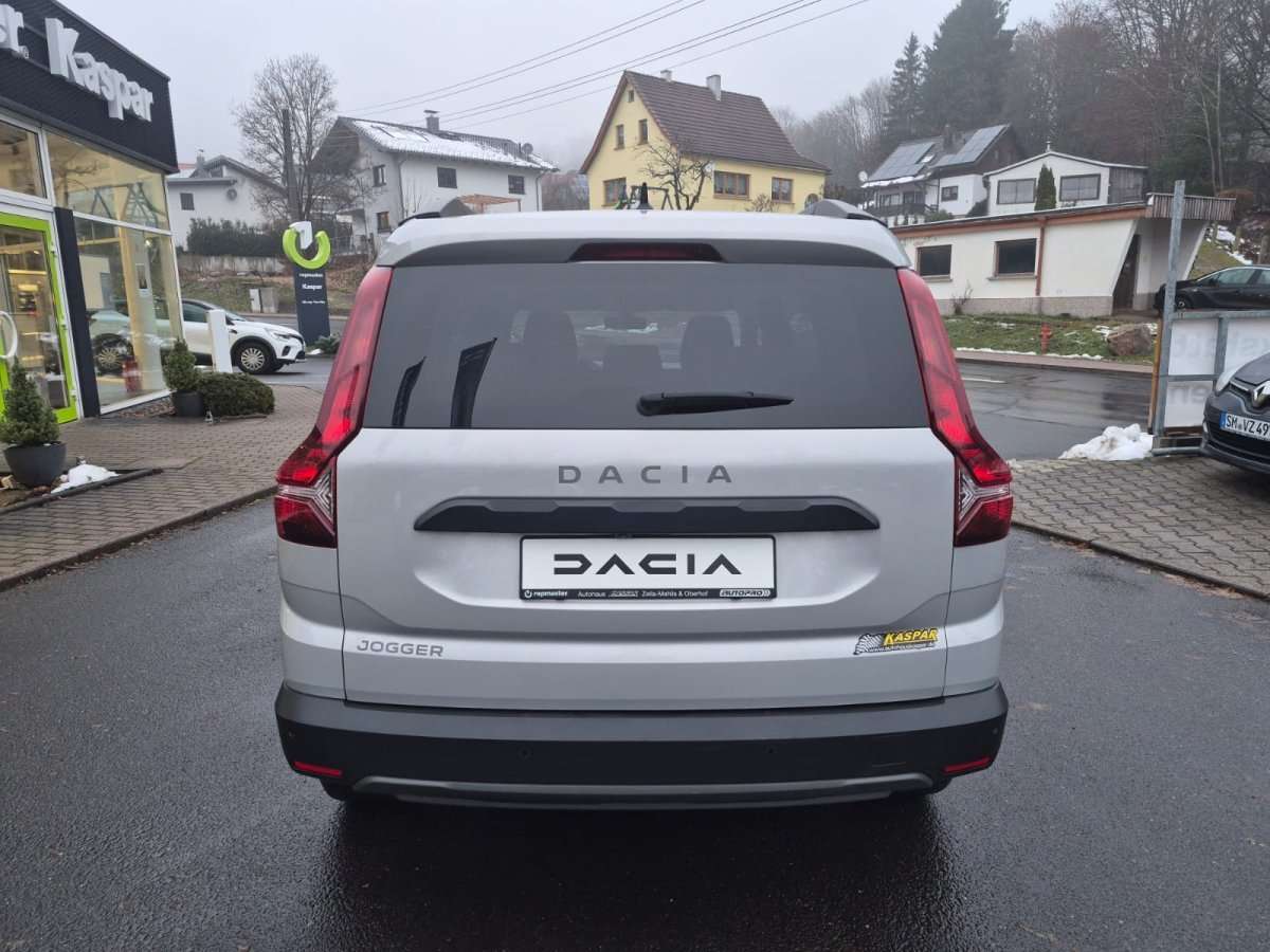 Fahrzeugbild eines Dacia Jogger