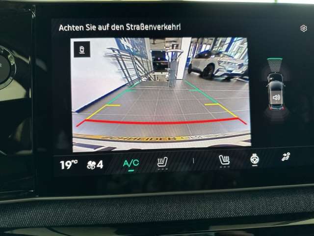 Fahrzeugbild eines Renault 5 E-TECH