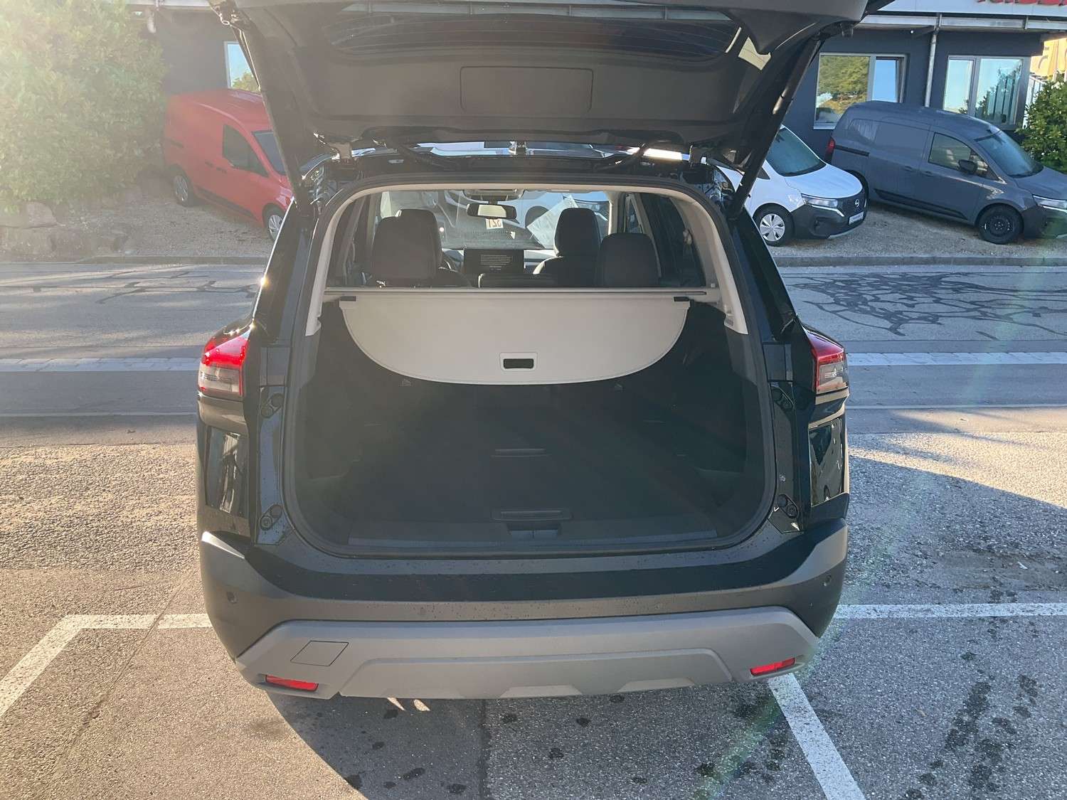 Fahrzeugbild eines Nissan X-TRAIL