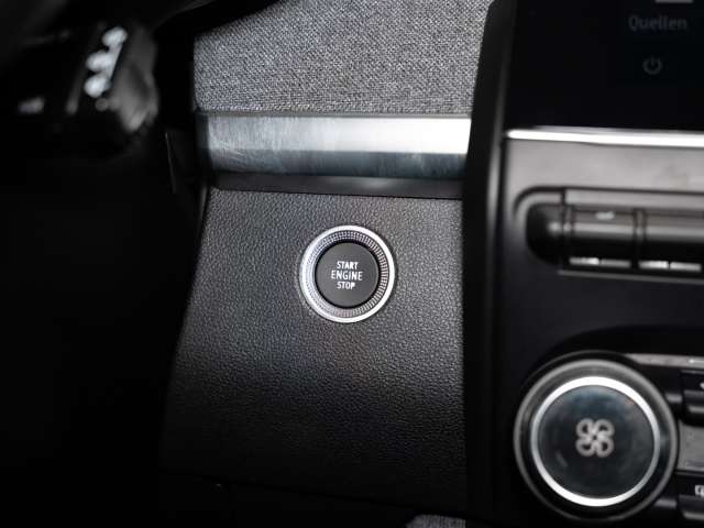 Fahrzeugbild eines Renault ZOE