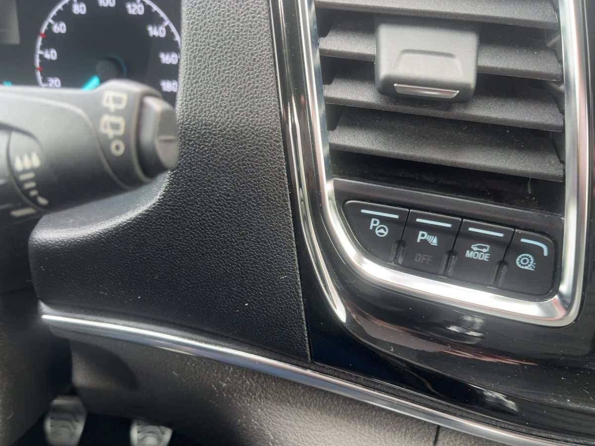 Fahrzeugbild eines Ford Tourneo Custom