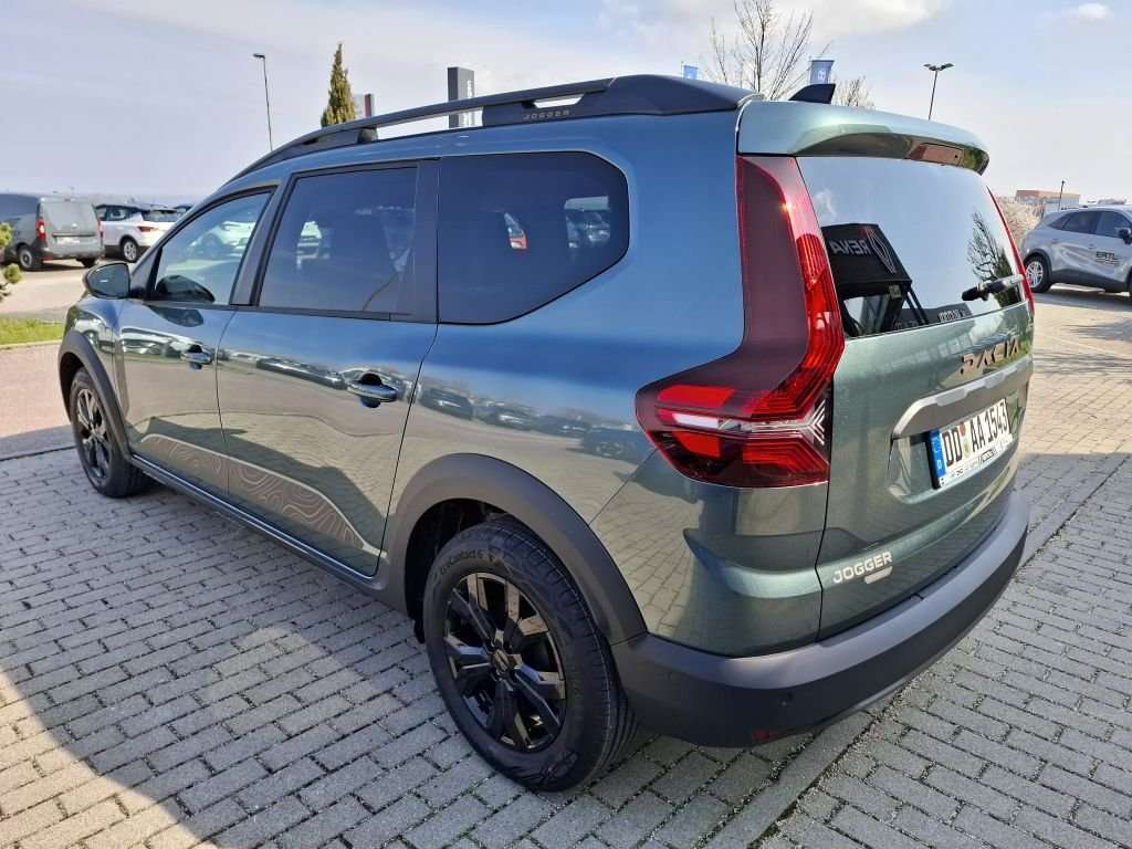 Fahrzeugbild eines Dacia Jogger